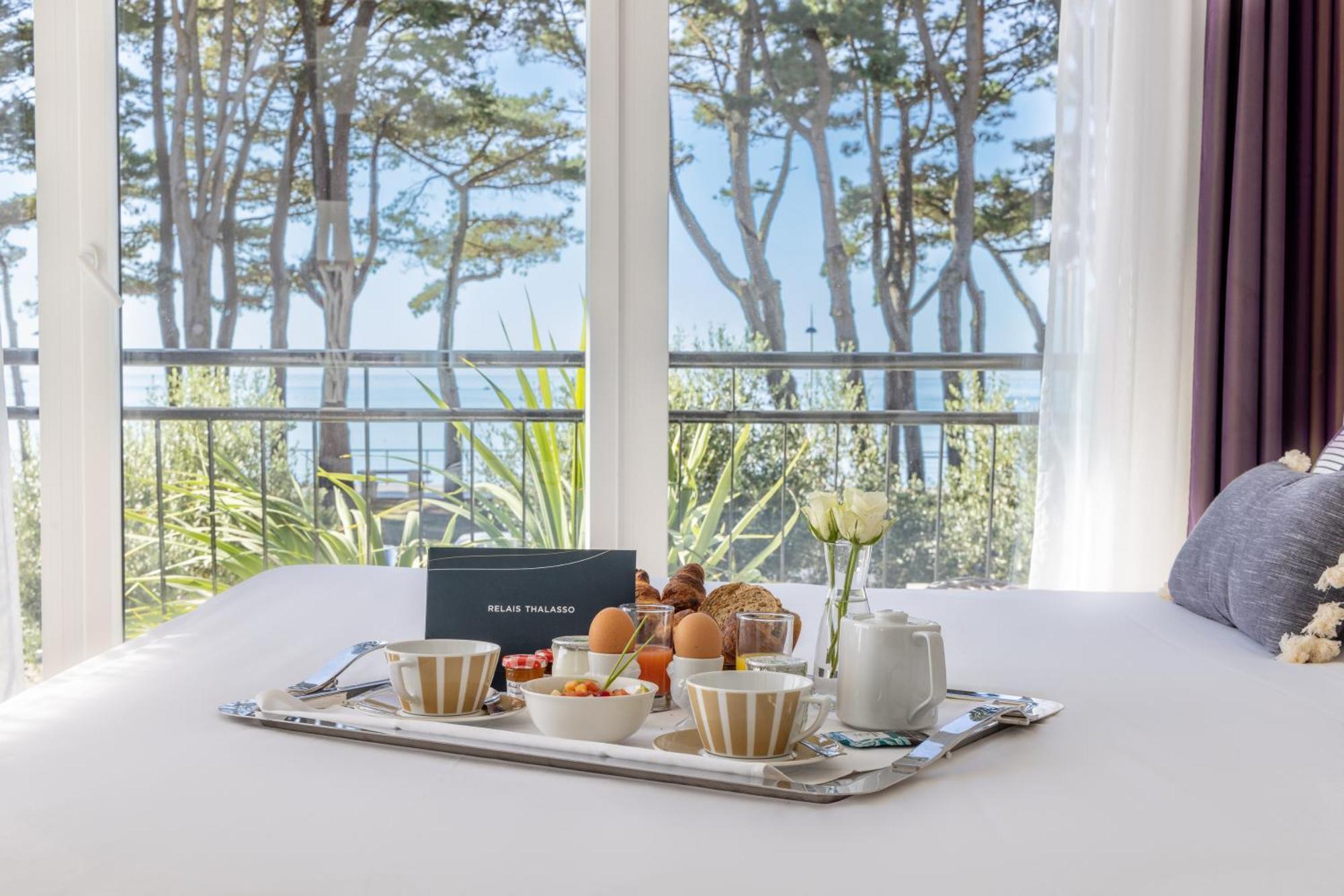 Hotel Kastel - Relais Thalasso & Spa Benodet Bagian luar foto